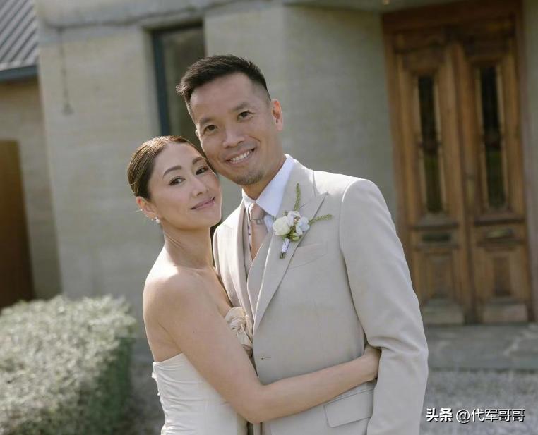 方力申叶萱结婚消息_娱乐圈明星婚纱照_2025年明星结婚名单