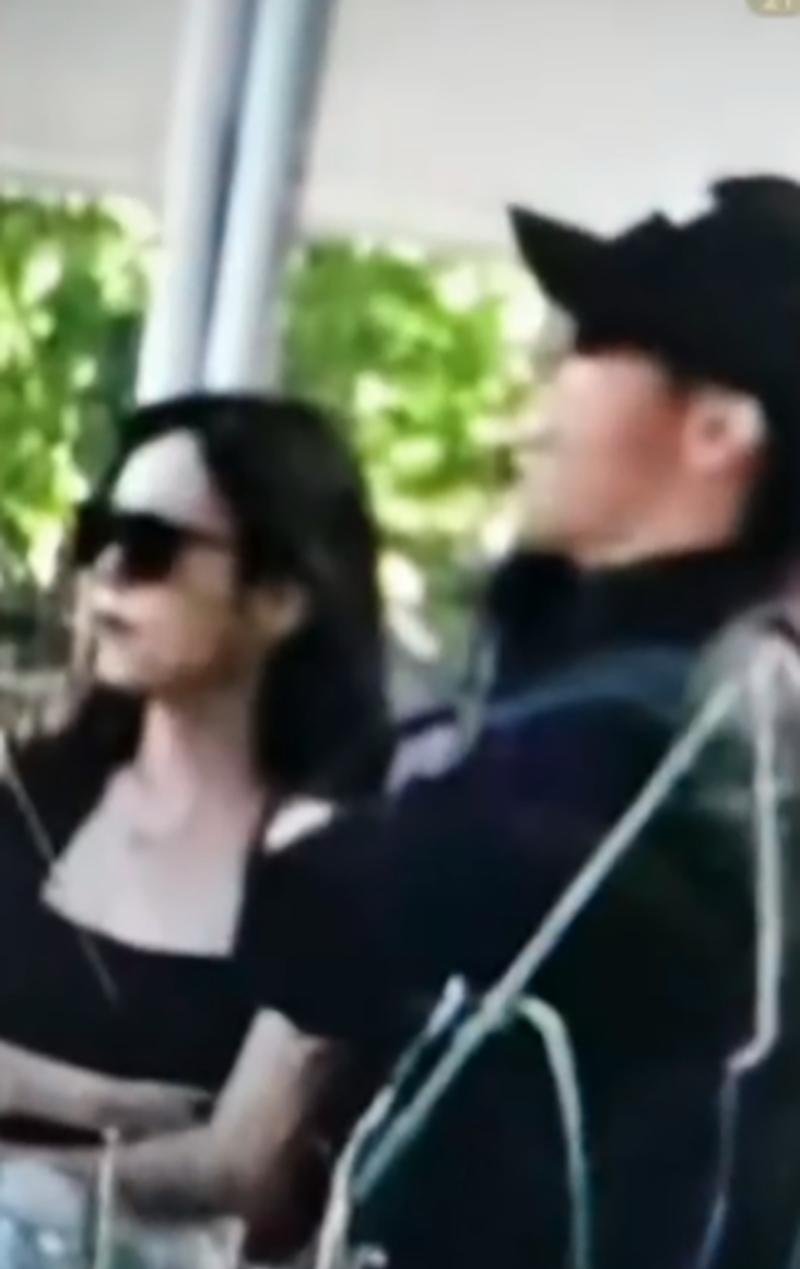 黄景瑜女明星_黄景瑜女友曝光_金晨黄景瑜暧昧互动