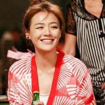 回族美女明星_回族女明星名字_迪丽热巴古力娜扎