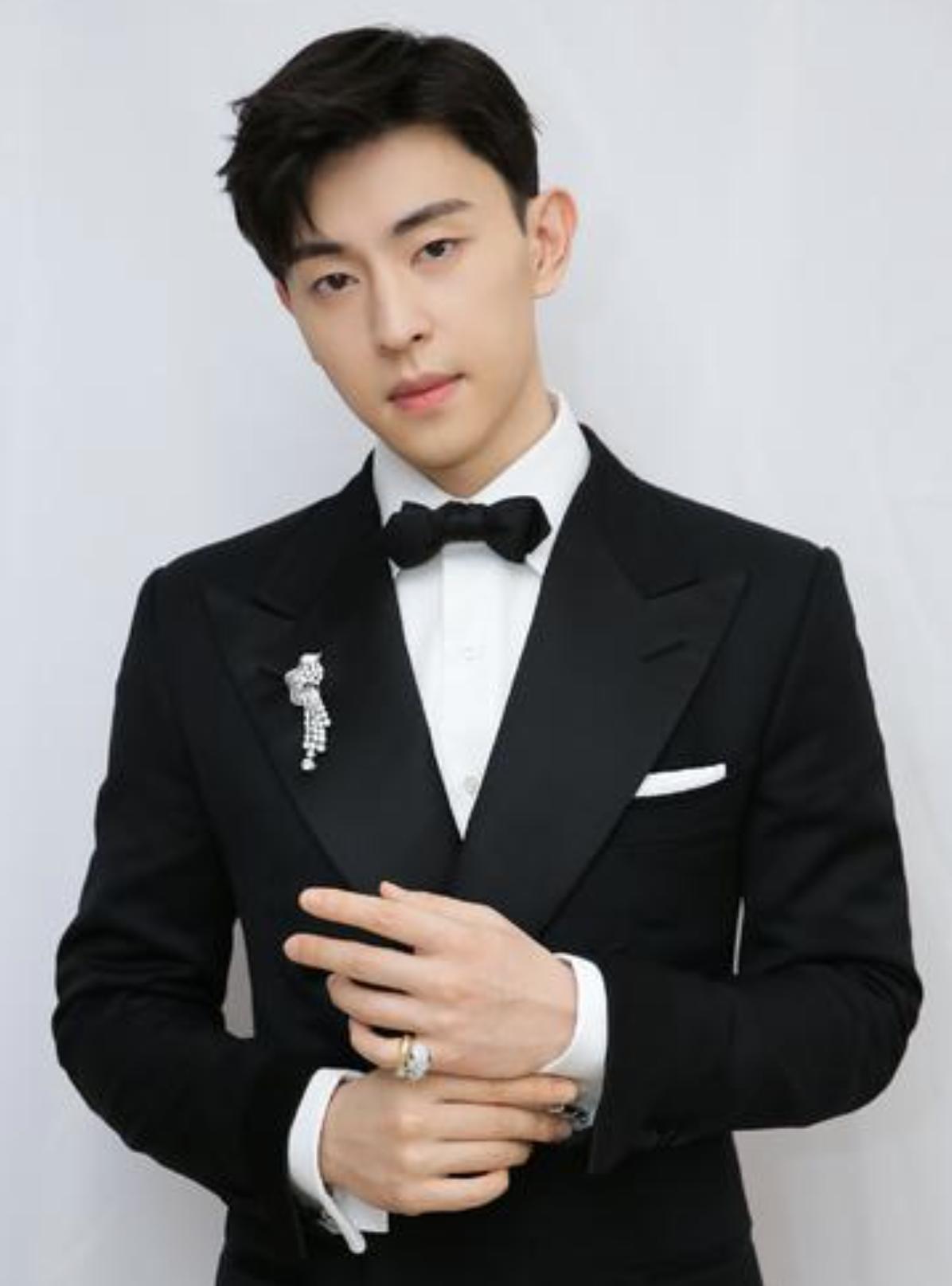 违法失德明星名单_扒不出黑料的明星名单,_明星法律风险