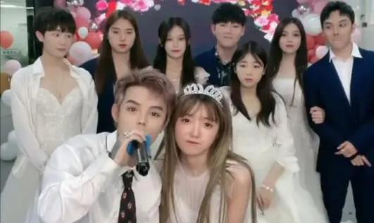 网红老狗直播写遗书被质疑剧本_网红老狗讲八卦-_网红老狗破产被妻子骗走财产