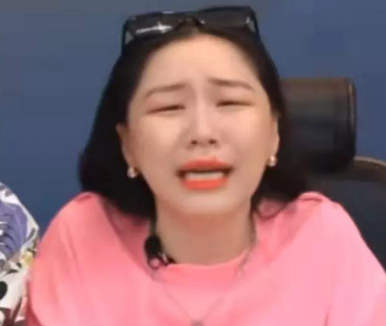 那些有黑料的明星视频在线观看网站,_娱乐圈媒体红黑榜2021_明星记者关系分析